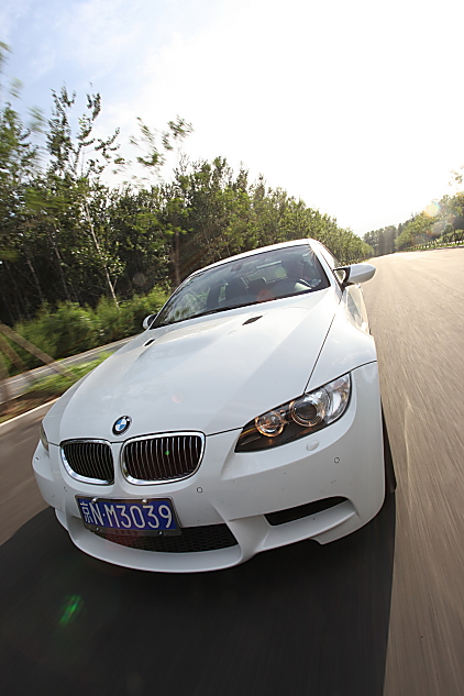 宝马M3外观图片