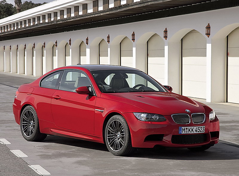 宝马2009款M3轿跑车外观及动态