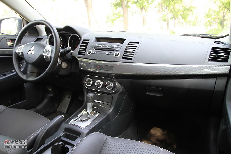 新浪试车深度试驾2011款翼神