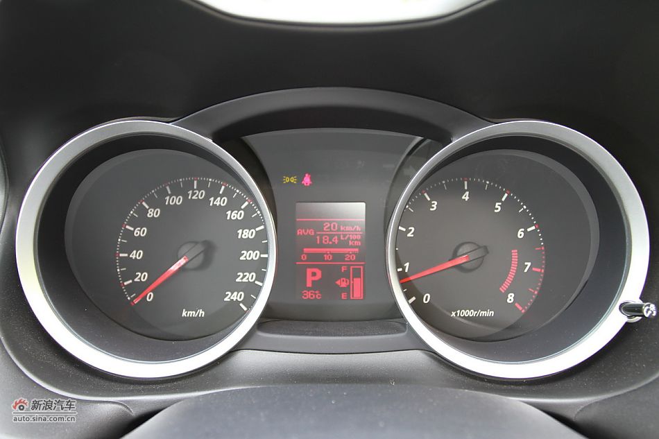 新浪试车深度试驾2011款翼神