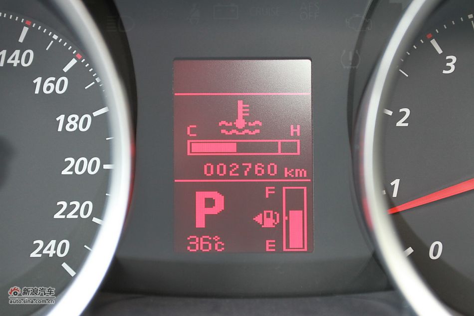 新浪试车深度试驾2011款翼神