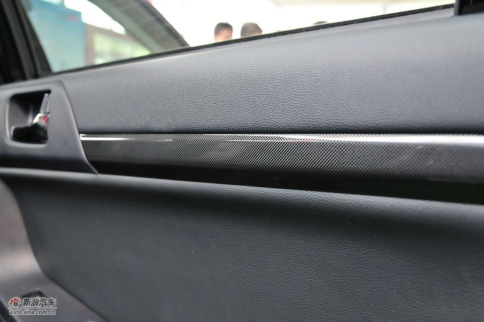 三菱翼神1.8L致尚版豪华型MT内饰