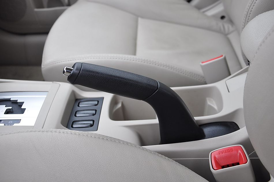 翼神1.8L豪华型CVT内饰及细节