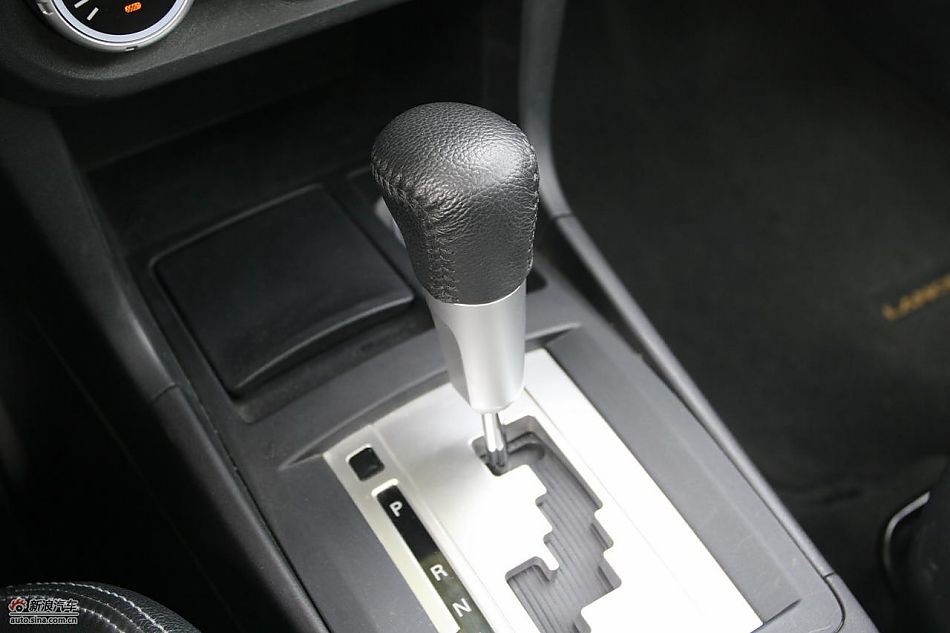 翼神2.0L旗舰型CVT