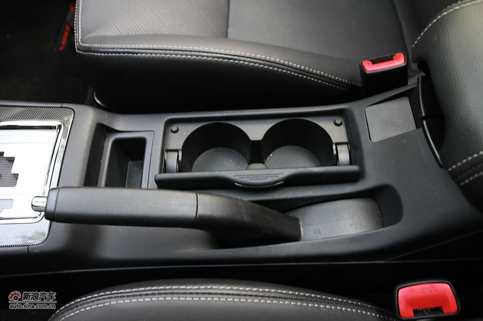 新浪试车深度试驾2011款翼神