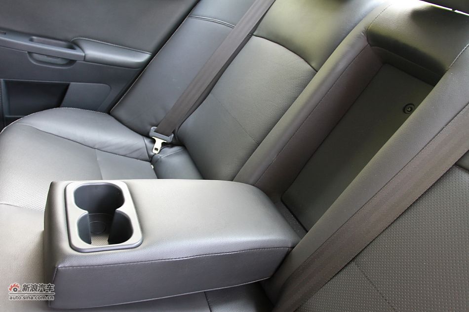 新浪试车深度试驾2011款翼神