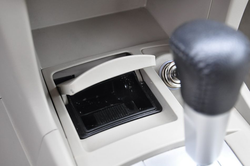 翼神1.8L豪华型CVT内饰及细节