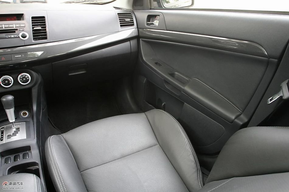 翼神2.0L旗舰型CVT