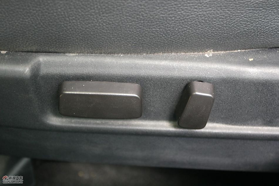 翼神2.0L旗舰型CVT