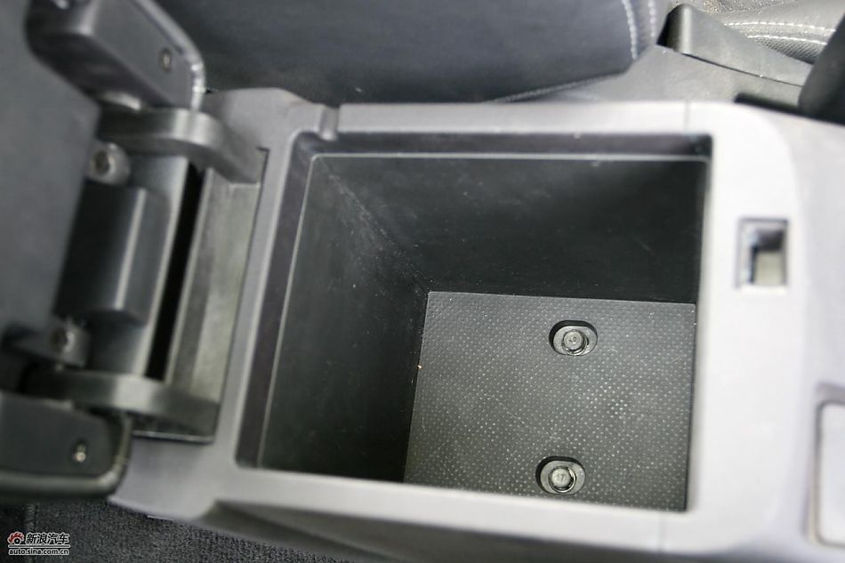 翼神2.0L旗舰型CVT