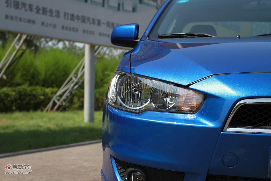 新浪试车深度试驾2011款翼神