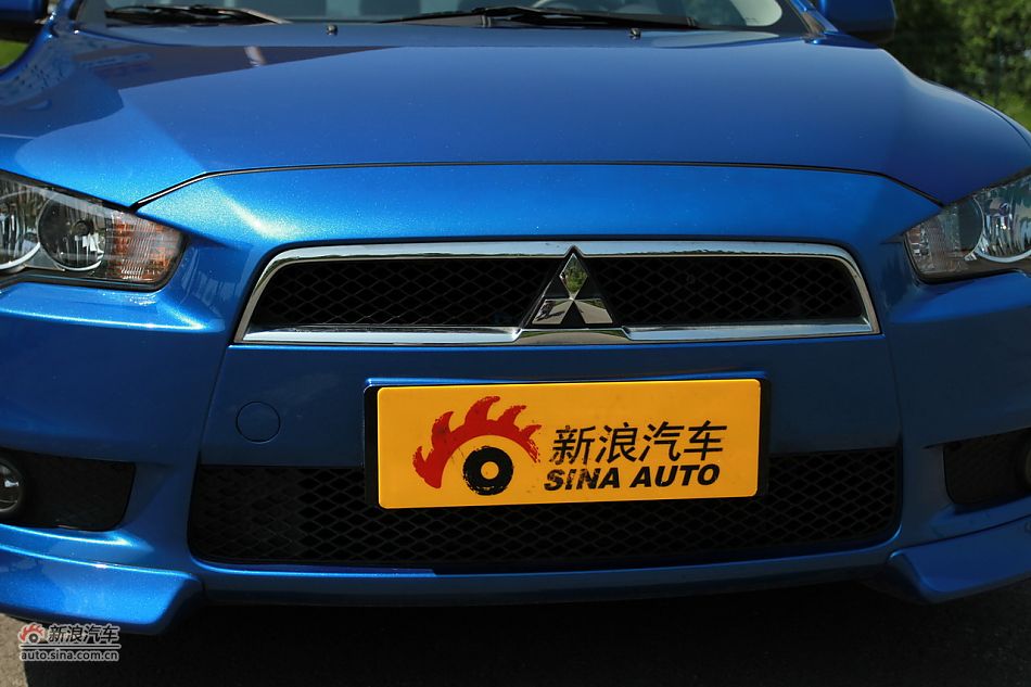 新浪试车深度试驾2011款翼神