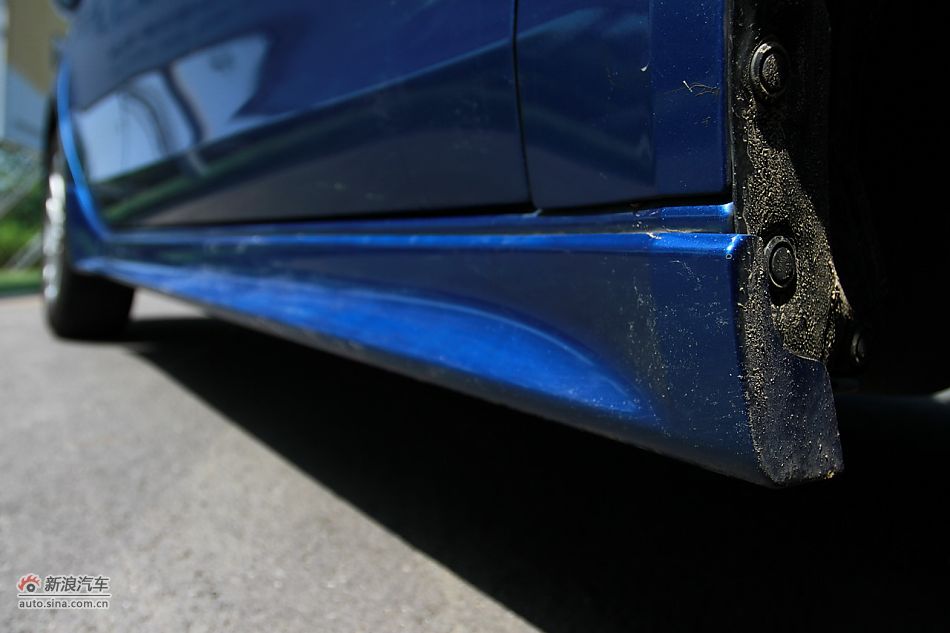 新浪试车深度试驾2011款翼神