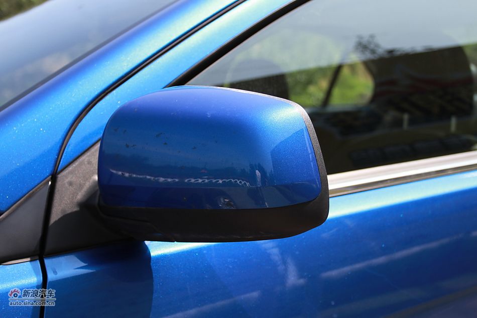 新浪试车深度试驾2011款翼神