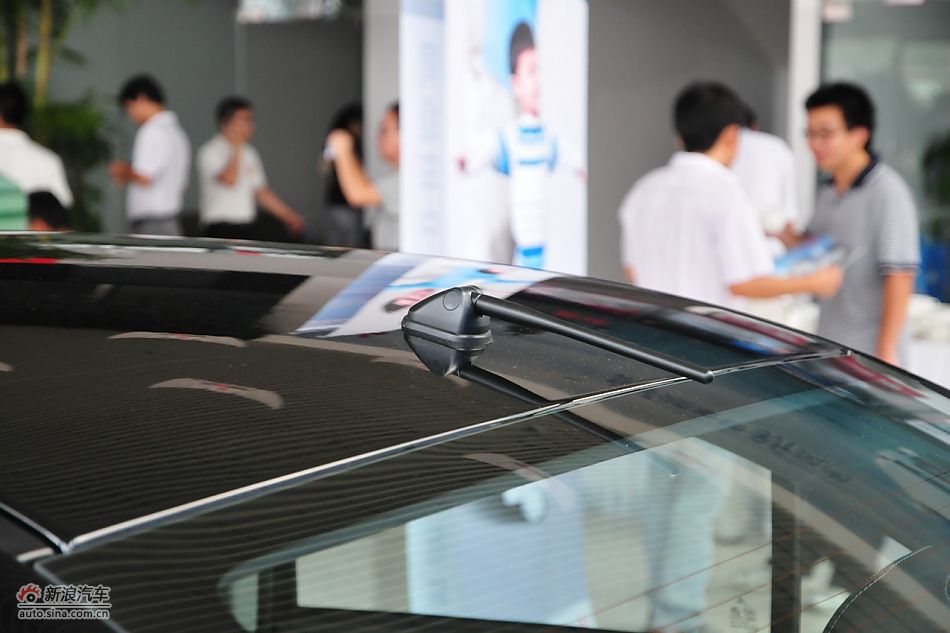 三菱翼神1.8L致尚版豪华型MT外观