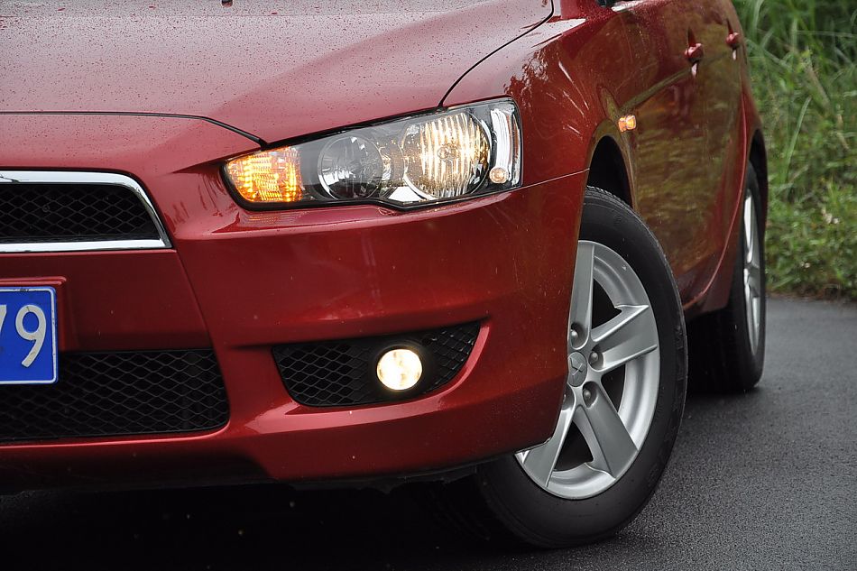 翼神1.8L豪华型CVT外观及细节