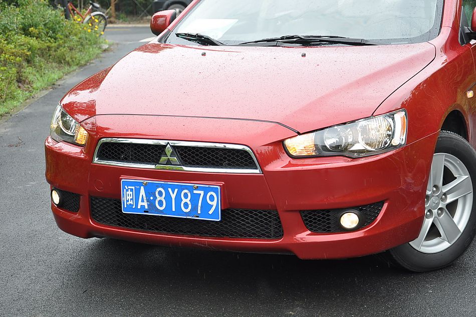 翼神1.8L豪华型CVT外观及细节