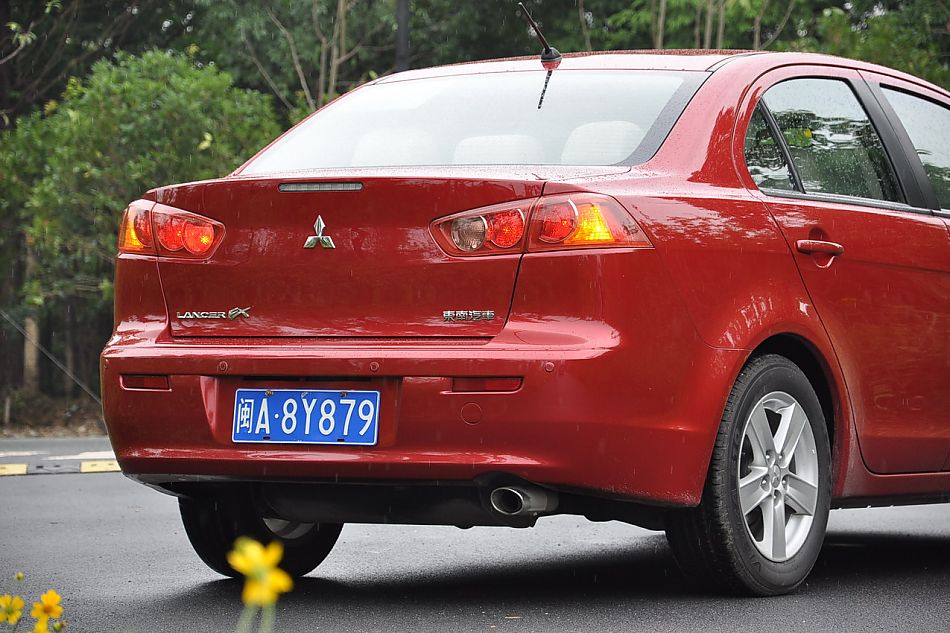 翼神1.8L豪华型CVT外观及细节