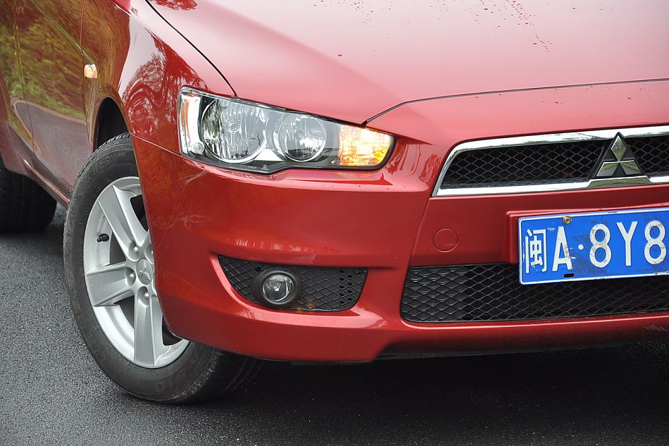 翼神1.8L豪华型CVT外观及细节