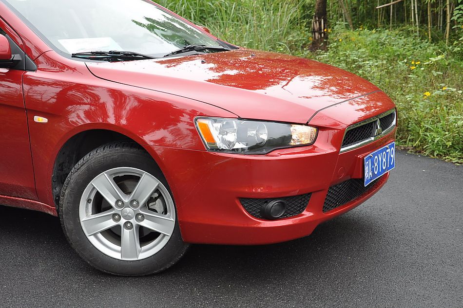 翼神1.8L豪华型CVT外观及细节