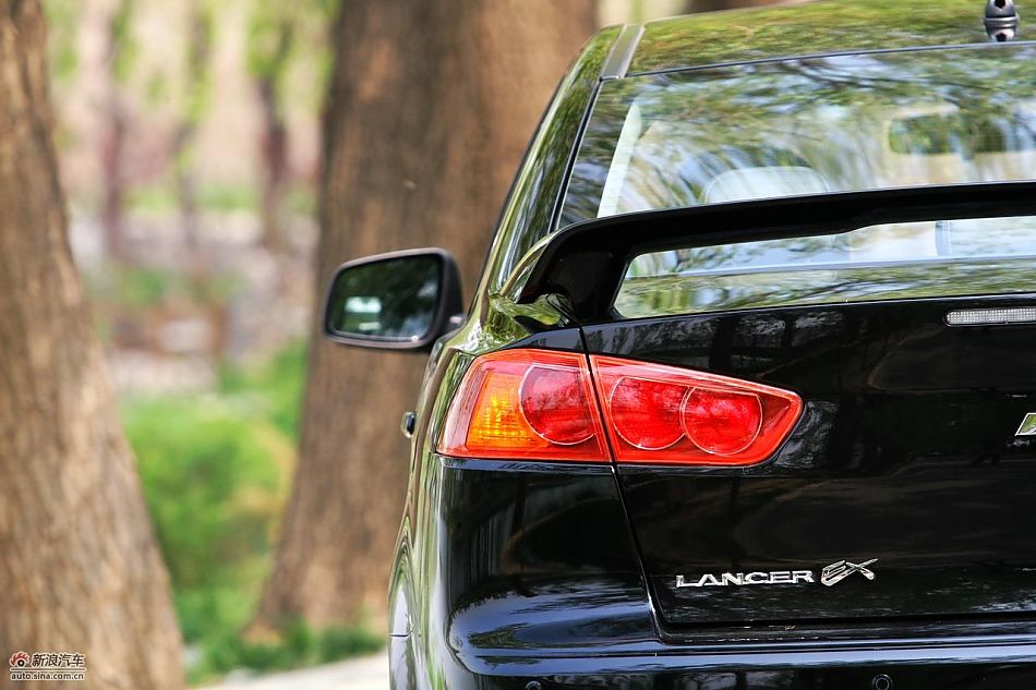 翼神2.0L旗舰型CVT