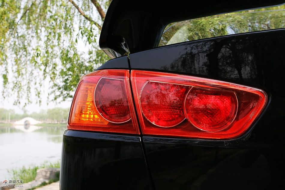 翼神2.0L旗舰型CVT