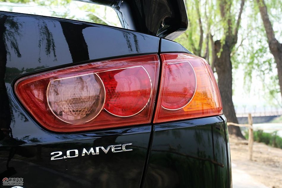 翼神2.0L旗舰型CVT