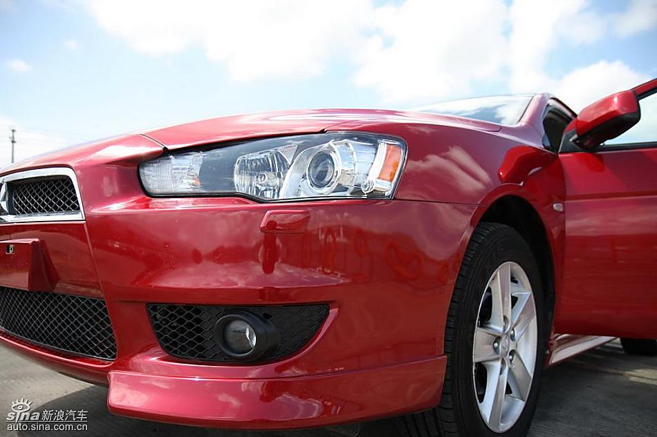 东南三菱LANCER EX外观实拍图