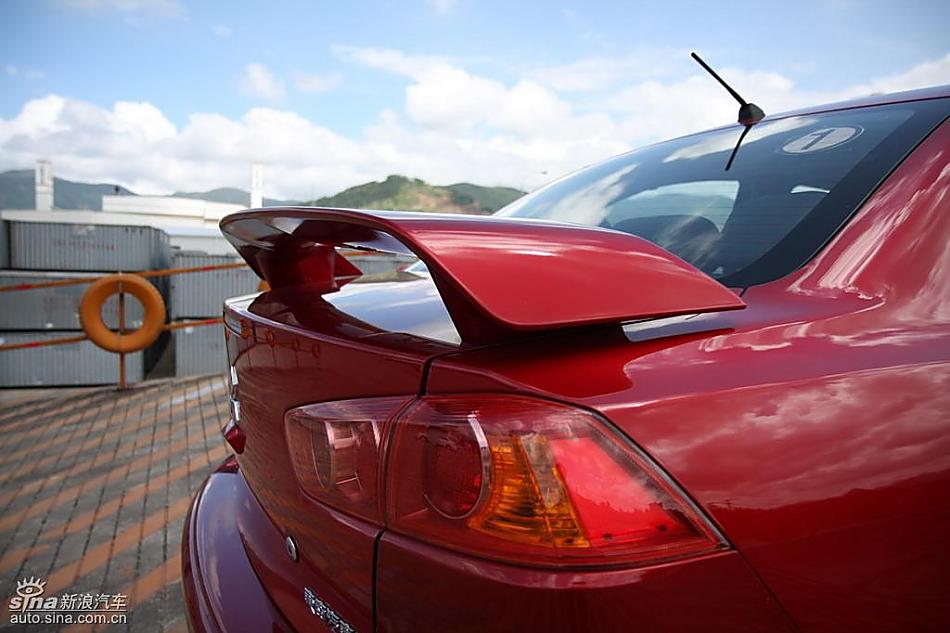 东南三菱LANCER EX外观实拍图