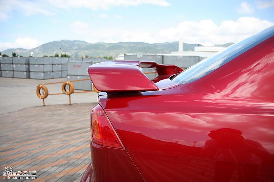 东南三菱LANCER EX外观实拍图