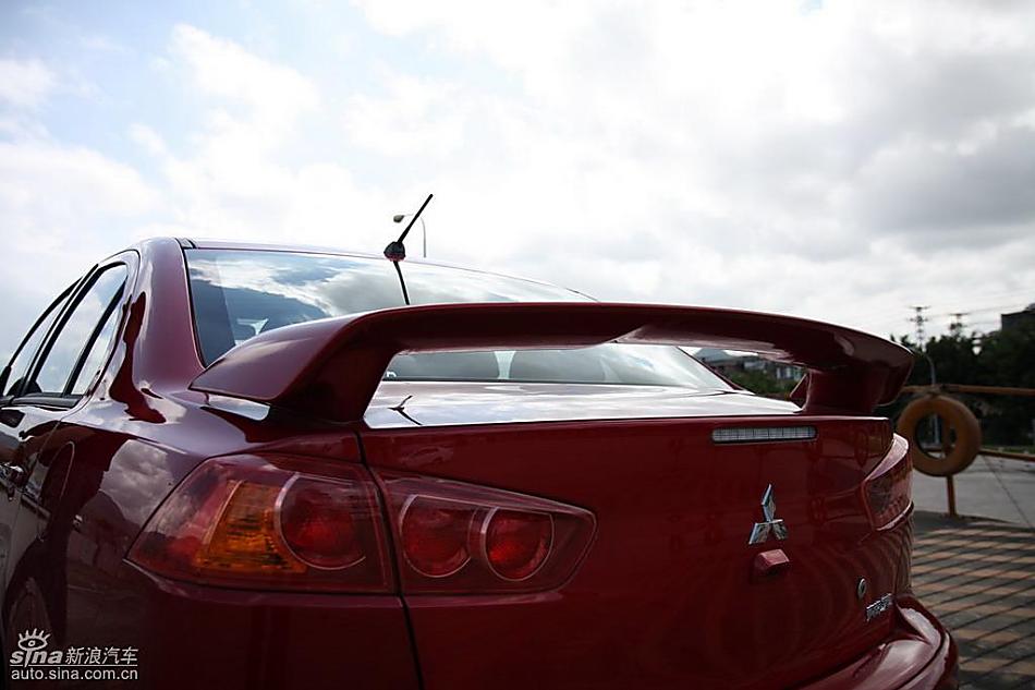 东南三菱LANCER EX外观实拍图