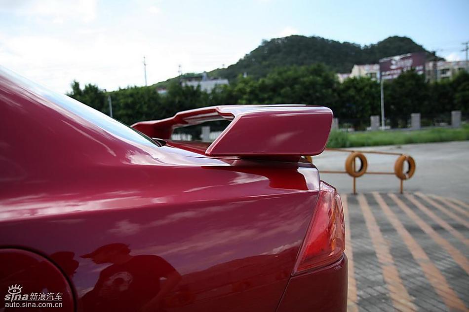 东南三菱LANCER EX外观实拍图