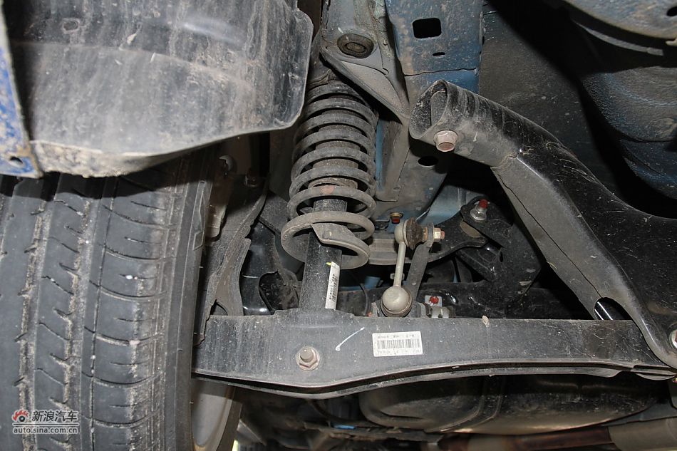 新浪试车深度试驾2011款翼神