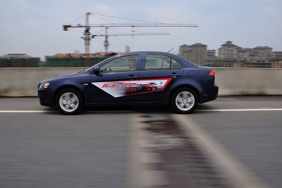 翼神1.8L豪华型CVT动态