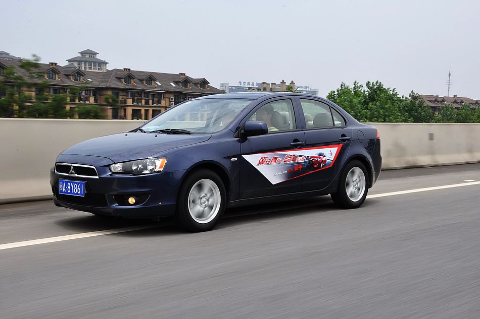 翼神1.8L豪华型CVT动态