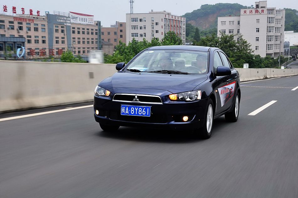 翼神1.8L豪华型CVT动态