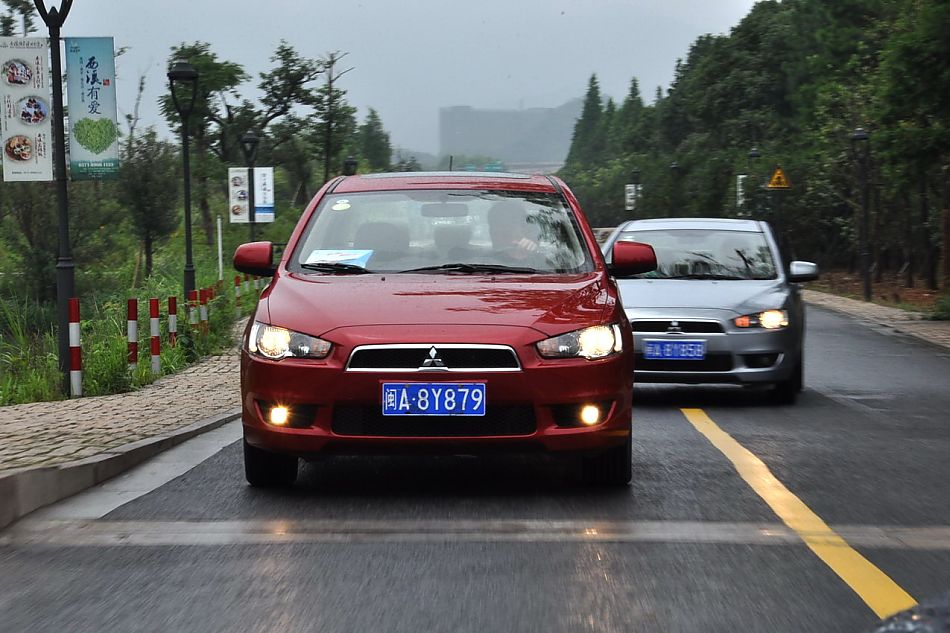 翼神1.8L豪华型CVT动态