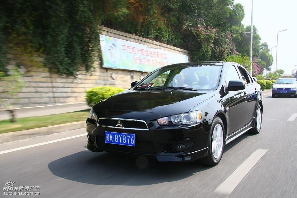 蓝瑟翼神动态图