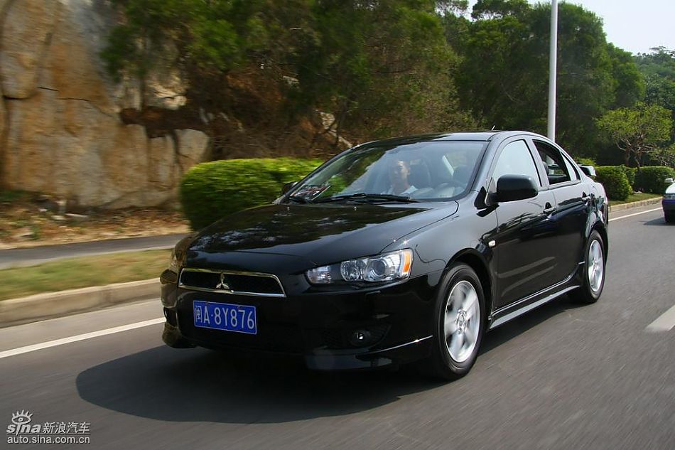 蓝瑟翼神动态图