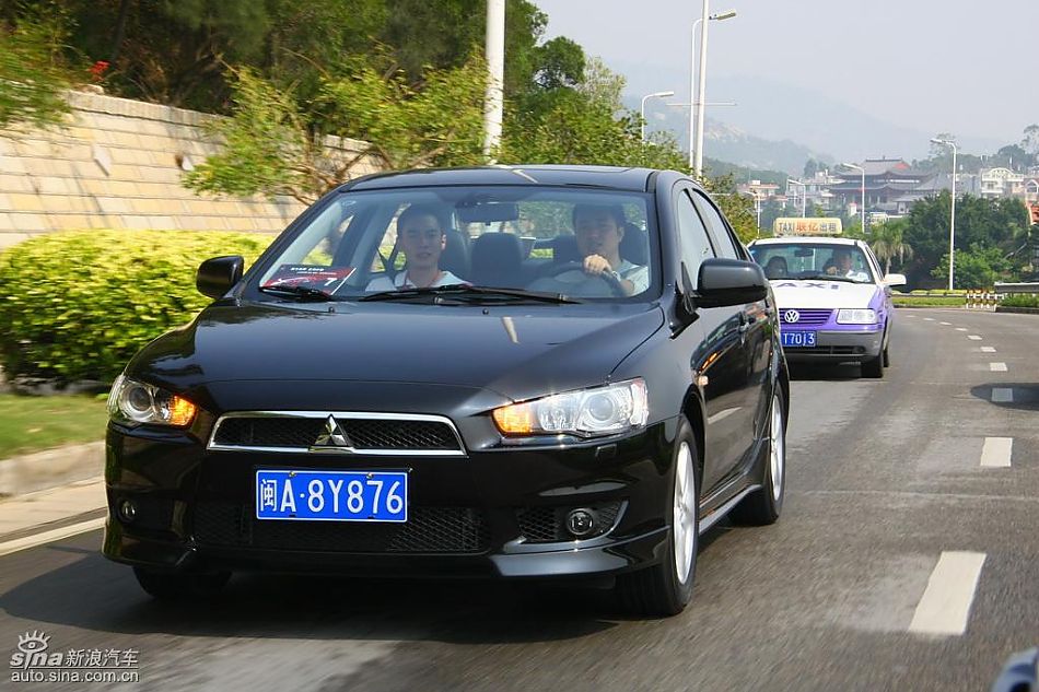 蓝瑟翼神动态图