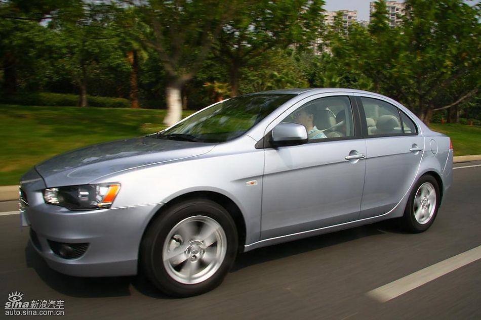 蓝瑟翼神动态图