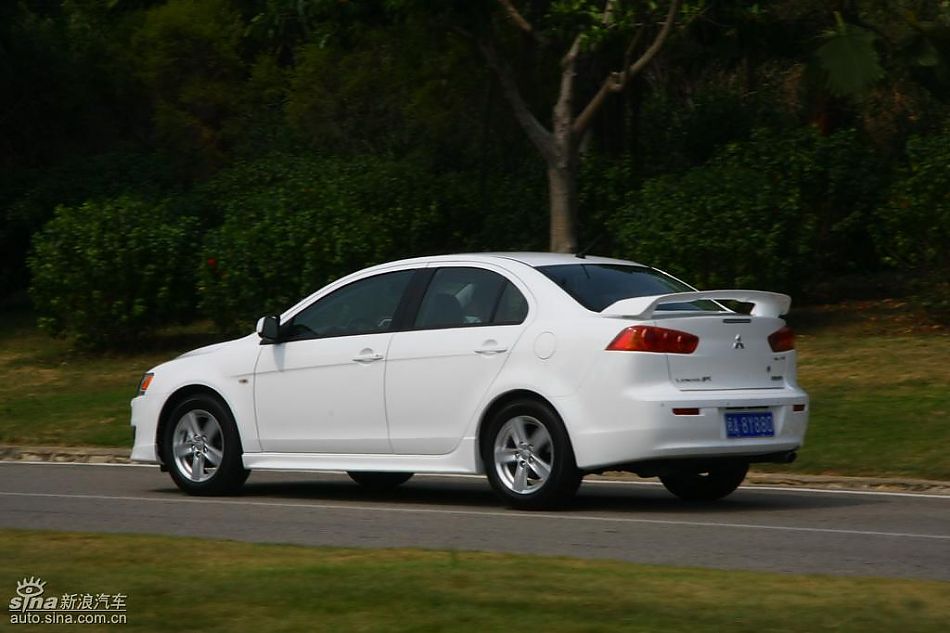 蓝瑟翼神动态图