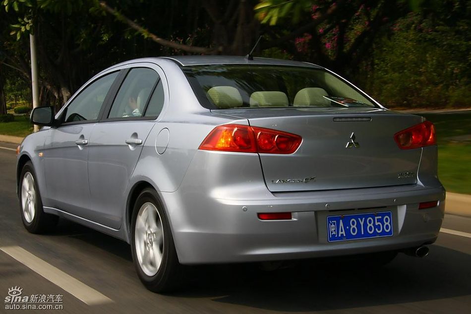 蓝瑟翼神动态图