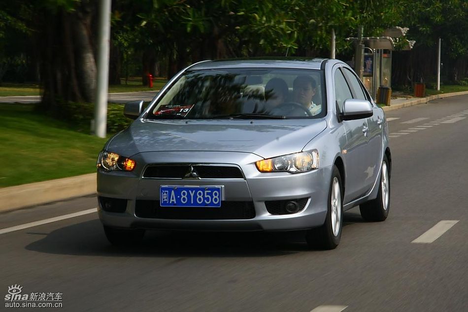 蓝瑟翼神动态图