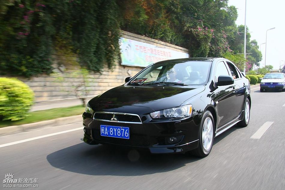 蓝瑟翼神动态图