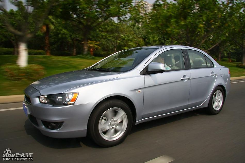 蓝瑟翼神动态图