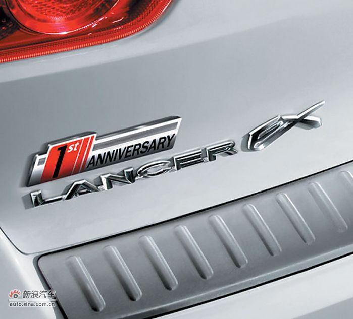 翼神周年限量款外观