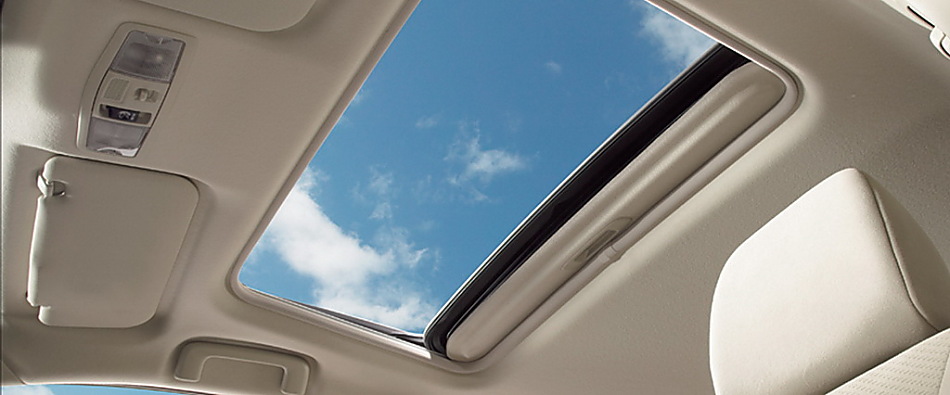 蓝瑟翼神内饰资料图