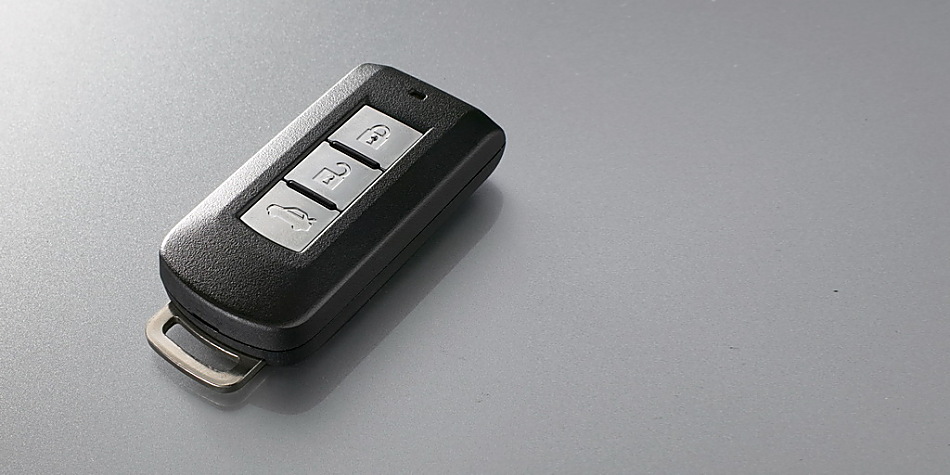 蓝瑟翼神内饰资料图