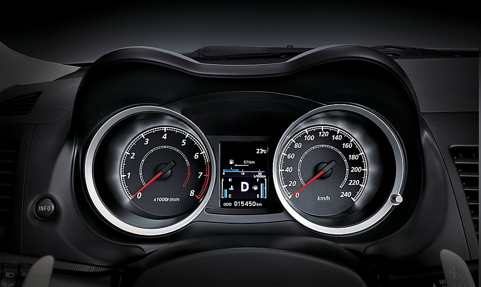 蓝瑟翼神内饰资料图